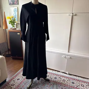 마메쿠로구치 블랙 원피스 사이즈 4 미사용