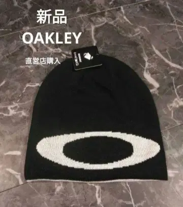 OAKLEY 리버서블 니트 모자 블랙 화이트