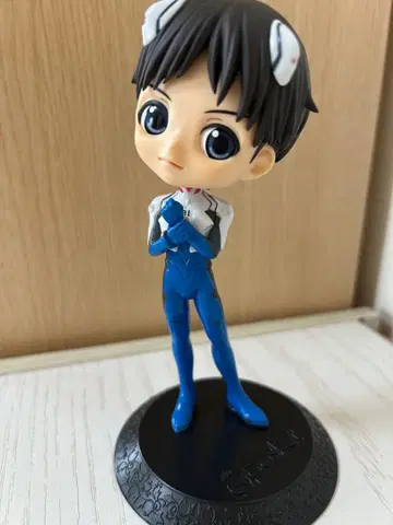 이카리 신지 피규어