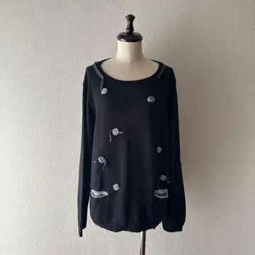 지우 센소유니코 블랙 롱슬리브 니트 스웨터