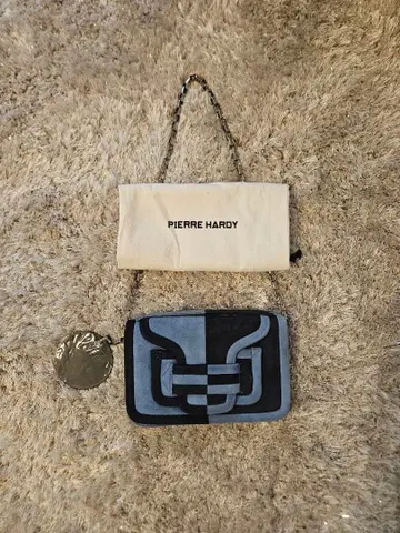 [ PIERRE HARDY ] 스웨이드 숄더백