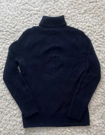 새상품급 ZARA MAN 터틀넥 스웨터 리브