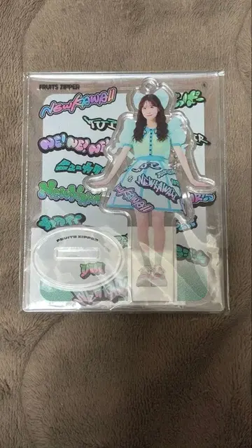 FRUITS ZIPPER 사쿠라이 유이 그래픽 의상 아크릴 스탠드