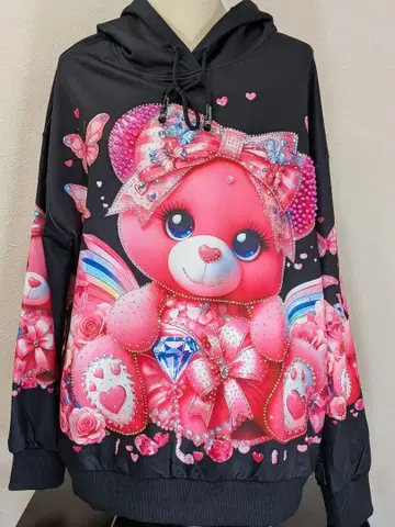 핑크 곰 디자인의 후드 부착 후드티 큐빅 몽환룩