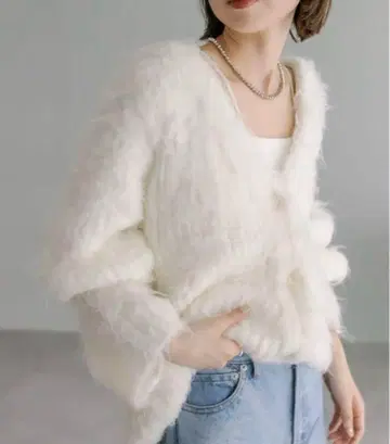 미스틱 울 혼방 샤기 가디건 니트 가디건 화이트