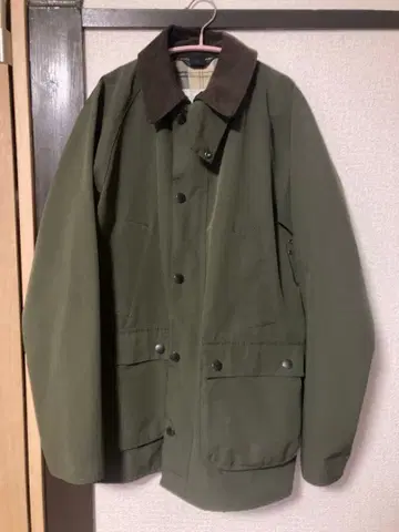 올리브 그린 코듀로이 옷깃 자켓