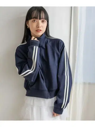 LOWRYS FARM 트랙 저지