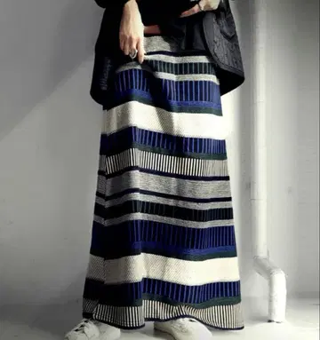 새상품급 antiqua 안티카 니트 스커트 스커트 여성용 올 패턴