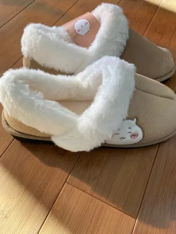 치이카와 베이지 보아 부츠