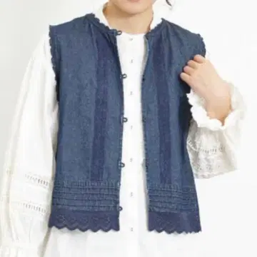 사만사 모스모스 밑단 스캘럽 레이스 베스트