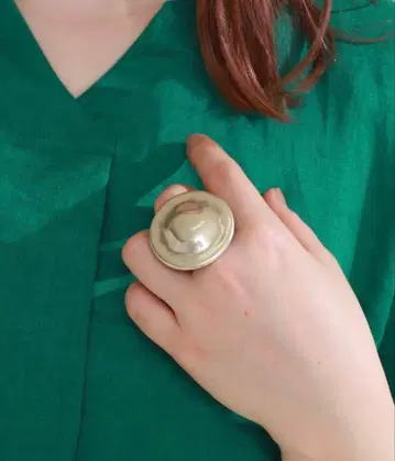 Otro Accesorio / 빅 서클 반지