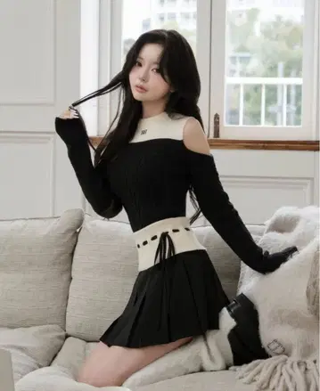 Darich 다리치 숄더 오픈 니트 셋업 FL 로고 DD