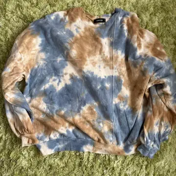 ENVYVM 타이 다이 맨투맨