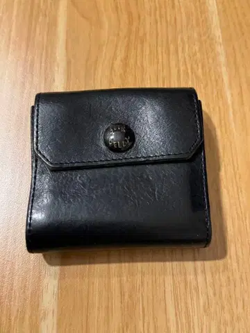 BEERBELLY (블랙) 이단 접이식 지갑 블랙