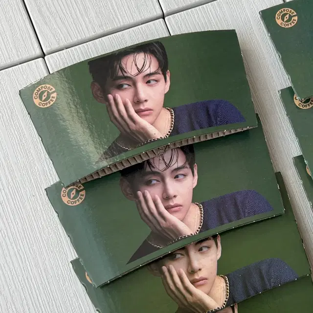 BTS 방탄 뷔 김태형 컴포즈 컵홀더