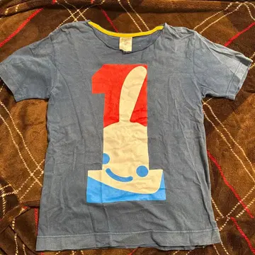 CUNE 온라인 스토어 1주년 기념 T셔츠