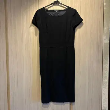 블랙 무릎 기장 원피스 11호