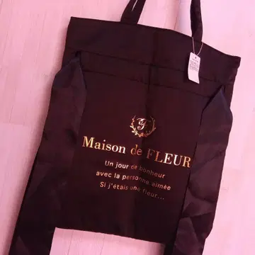 Maison de FLEUR 블랙 백 골드 로고 미사용