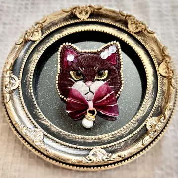 브라운 고양이 자수 브로치