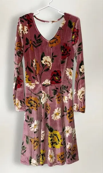 벨로아 꽃무늬 원피스 긴팔 M~L 새상품 화려한 더스티 핑크