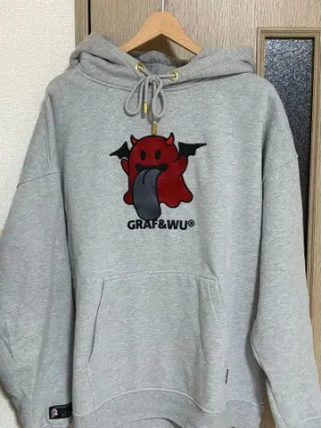GRAF&WU 악마 자수 후드티