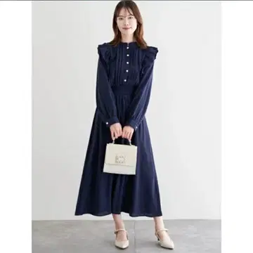 긴팔 원피스 프릴