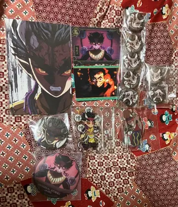 귀멸의 칼날 조하쿠텐, 한텐구 굿즈