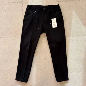 [새상품] AOURE 마르펜사 EX 블랙 스트레치 슬랙스