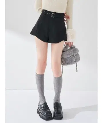 Darich 사이드 슬릿 하이웨스트 숏팬츠