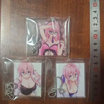 니트 쿠노이치와 어쩌다 동거 시작했습니다 데우라 하쿠츠리 키링