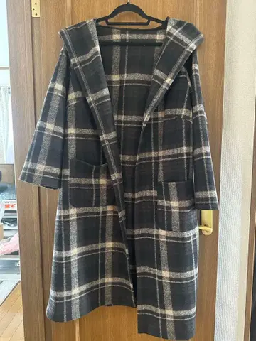 eur3 에울큐브 체크 무늬 후드 부착 얇은 소재 롱 코트 미사용품