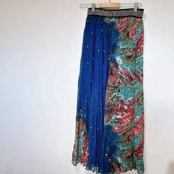 [ ZARA ] 플레어 스커트 파랑과 빨간색의 멀티 컬러