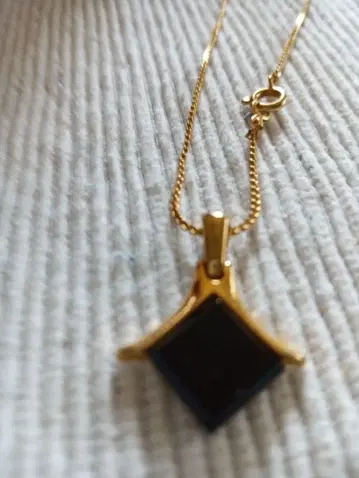 금 도금 다이아몬드형 펜던트 목걸이