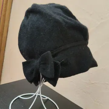 BALLY 캐시미어 100% 리본 포함 니트 모자 블랙