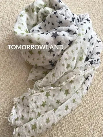 [ 미사용 ] TOMORROWLAND 별 패턴 스톨