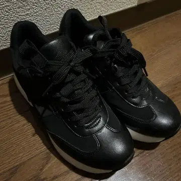 스니커즈 marie clare