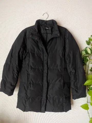 여성용 다운 코트 L 사이즈 블랙 심플 스포티