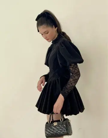 [ 즉시 완판 아이템 ] Treat Urself 미니 원피스