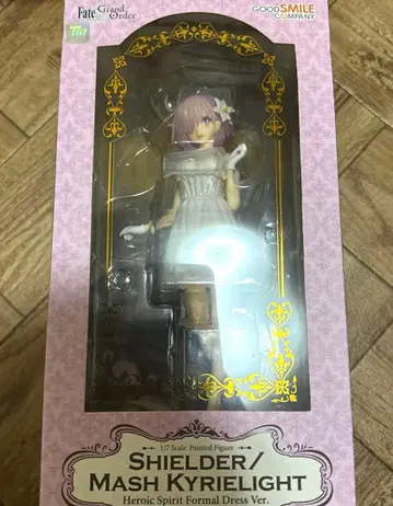 FGO 마슈 키리에라이트 영령 정장ver. 1/7 완성품