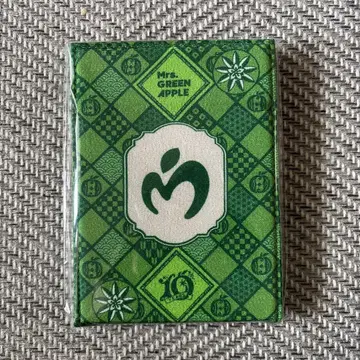 미세스 MAGICAL 10 YEARS LANDMARK 손거울