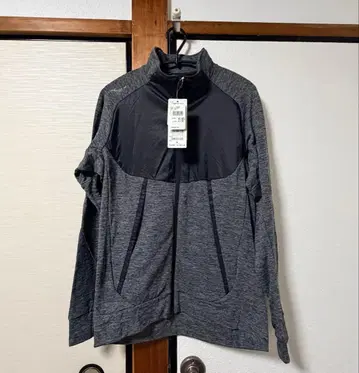 그레이 하프 지퍼 트레이닝복