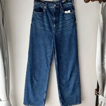 [새상품급] 어퍼 하이츠 니트 24