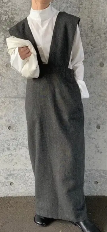 [택 포함 새상품] SELECTMOCA by son 오버롤 스커트 블랙