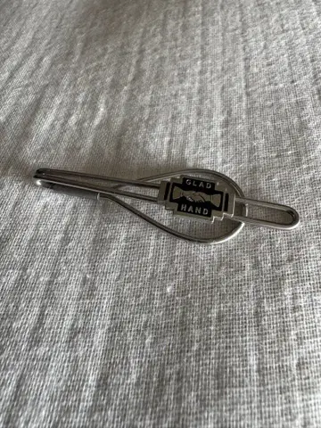 글래드핸드 넥타이핀