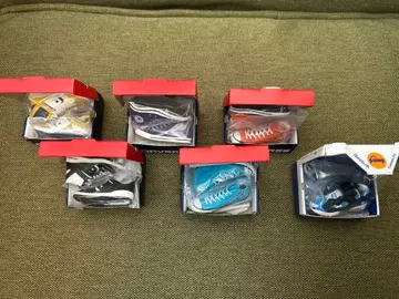 컨버스, 리복 캡슐 가챠 스니커즈