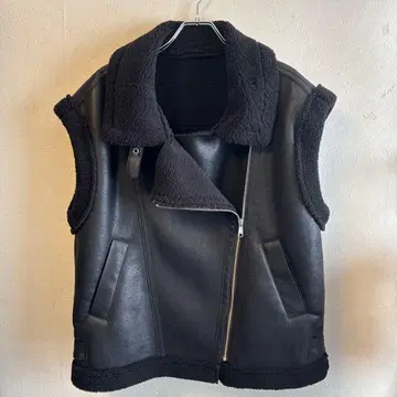 무스탕 자켓 베스트