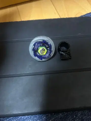 메탈 파이트 베이블레이드 듀오 우라노스 나사 포함