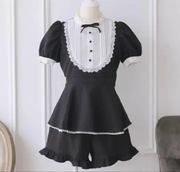 pium 피움 라운드 프릴 도리 셋업 블랙