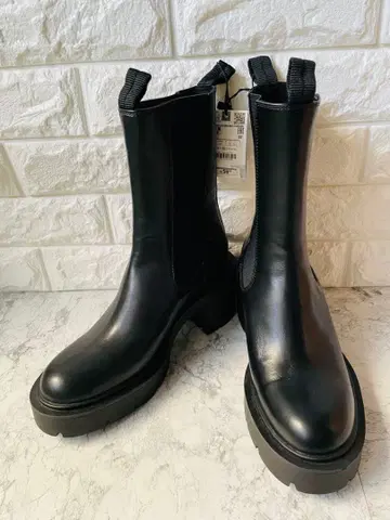 ZARA 통굽 사이드 고어 부츠 청키 밑창 38
