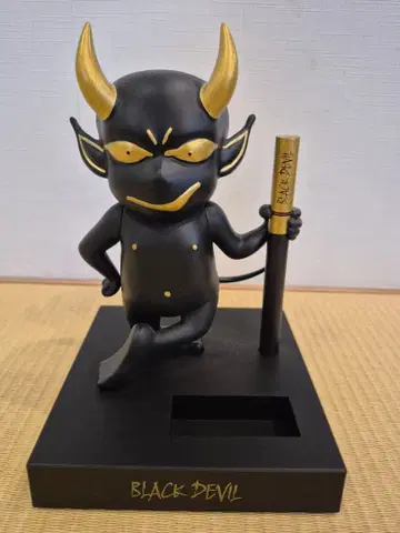 BLACK DEVIL 피규어(블랙 x 금)